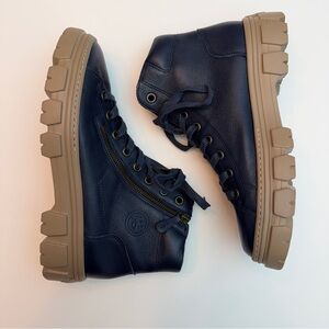 *New* Paul Green Novi Chunky Lace-Up Bootie in Navy, Size 7.5